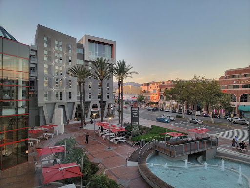California Pizza Kitchen at Glendale image