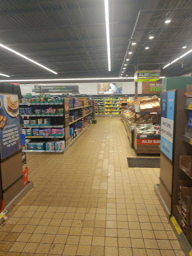 Supermarket «ALDI», reviews and photos, 876 Blakeslee Blvd Dr E, Lehighton, PA 18235, USA