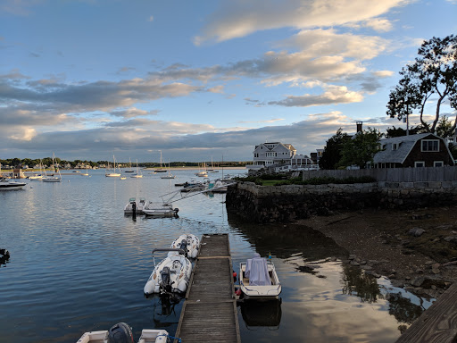 The Market Restaurant, 33 River Rd, Gloucester, MA 01930, USA, 