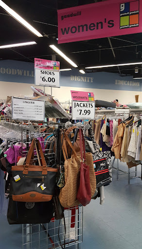 Thrift Store «Goodwill Industries of the Chesapeake, Inc.», reviews and photos
