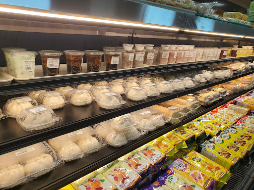 Asian Grocery Store «Pacific Ocean Marketplace - Denver», reviews and photos, 2200 W Alameda Ave, Denver, CO 80223, USA