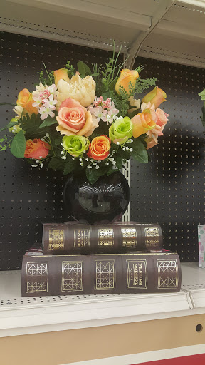 Craft Store «A.C. Moore Arts and Crafts», reviews and photos, 5800 Crossroads Cir, Falls Church, VA 22041, USA