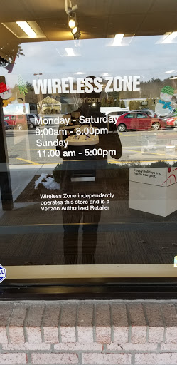 Cell Phone Store «Verizon Authorized Retailer - Wireless Zone», reviews and photos, 438 W Grove St, Middleborough, MA 02346, USA