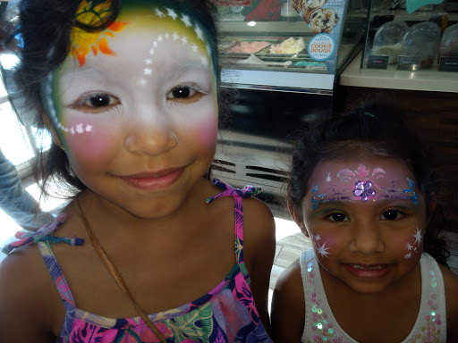 Ice Cream Shop «Cold Stone Creamery», reviews and photos, 1044 NW Civic Dr k, Gresham, OR 97030, USA