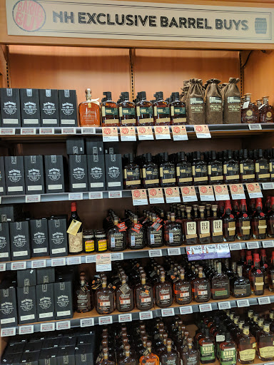 State Liquor Store «NH Liquor & Wine Outlet», reviews and photos, 92 Cluff Crossing Rd, Salem, NH 03079, USA