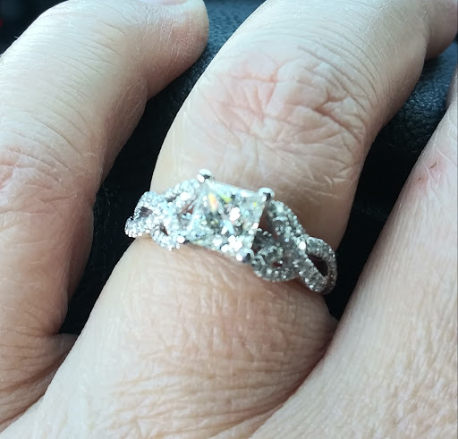 Jeweler «Andrew Z Diamonds & Fine Jewelry», reviews and photos, 3655 W Anthem Way # C131, Anthem, AZ 85086, USA
