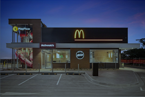 McDonald's Delacombe image