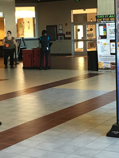 Movie Theater «Regal Cinemas Moorestown Mall 12 & RPX», reviews and photos, 400 NJ-38, Moorestown, NJ 08057, USA