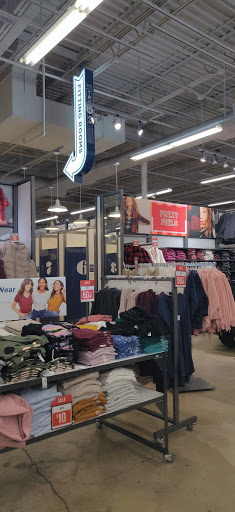 Clothing Store «Old Navy», reviews and photos, 697 Hillside Avenue, New Hyde Park, NY 11040, USA