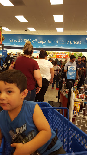 Clothing Store «Ross Dress for Less», reviews and photos, 723 Rio Rancho Rd, Pomona, CA 91766, USA