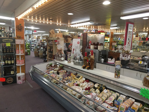 Liquor Store «67 Wine & Spirits Inc», reviews and photos, 5479 N Federal Hwy, Fort Lauderdale, FL 33308, USA