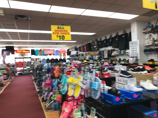 Shoe Store «Lizzys Shoes», reviews and photos, 4930 Schaefer Rd, Dearborn, MI 48126, USA
