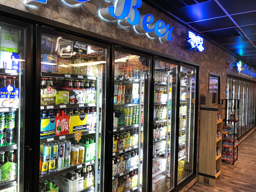 Liquor Store «Town Line Wine & Spirits», reviews and photos, 2430 Foxon Rd, North Branford, CT 06471, USA