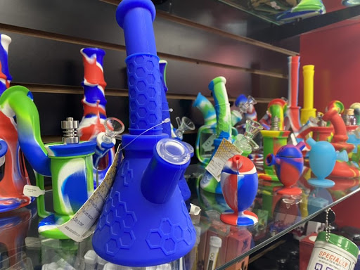 Tobacco Shop «Xpress Smoke Shop, Vape Shop, & Hookahs! FM 1960», reviews and photos, 9573 Farm to Market 1960 Rd W b, Houston, TX 77064, USA