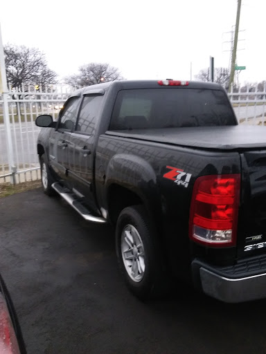 Used Car Dealer «SOUTHFIELD QUALITY CARS, INC.», reviews and photos, 16941 W 8 Mile Rd, Detroit, MI 48235, USA