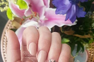 GEE Beauty & Nails image