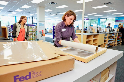 Print Shop «FedEx Office Print & Ship Center», reviews and photos, 54 Middlesex Turnpike, Burlington, MA 01803, USA