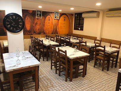 Pátio 24 Restaurante - R. Dom Francisco Xavier de Noronha 24, 2800-092 Almada, Portugal