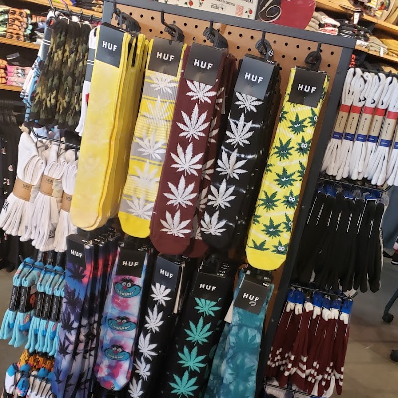 Zumiez