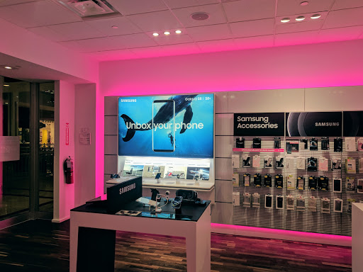 Cell Phone Store «T-Mobile», reviews and photos, 400 Commons Way #2045, Bridgewater, NJ 08807, USA