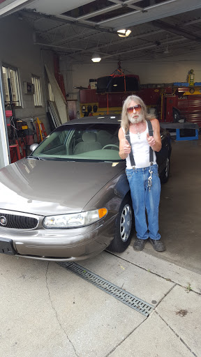 Used Car Dealer «Richland Motors», reviews and photos, 4653 Pearl Rd, Cleveland, OH 44109, USA