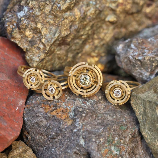 Jewelry Store «Robert Goodman Jewelers», reviews and photos, 106 N Main St, Zionsville, IN 46077, USA