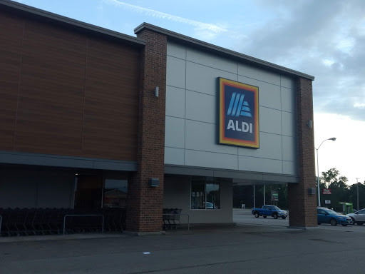ALDI, 3497 Belmont Ave, Youngstown, OH 44505, USA, 