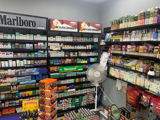Tobacco Shop «Smoke Hut Smoke Shop», reviews and photos, 11902 Blue Ridge Boulevard g, Grandview, MO 64030, USA