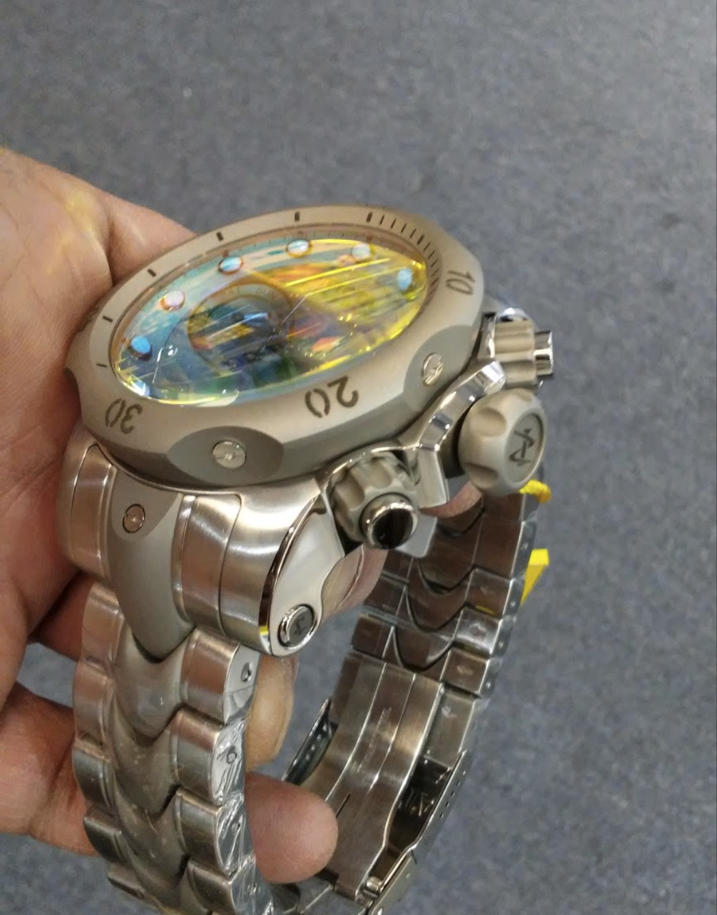 Watch Galaxy Round Rock