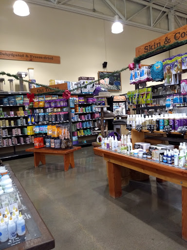 Pet Supply Store «Mud Bay», reviews and photos, 2800 196th St SW, Lynnwood, WA 98036, USA