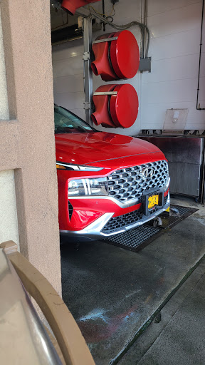 Car Wash «Sparkles Carwash & Quick Lube», reviews and photos, 3107 Farrington St, Flushing, NY 11354, USA