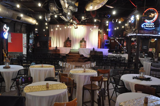 Bar «Firehouse Saloon and Badlands Radio», reviews and photos, 5930 Southwest Fwy, Houston, TX 77057, USA