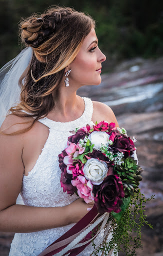 Tattoo Shop «Idle Hands Tattoo & Piercing», reviews and photos, 929 W Douglas Ave, Wichita, KS 67213, USA