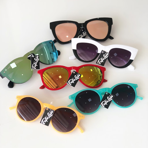 Stores to buy women's sunglasses Santo Domingo