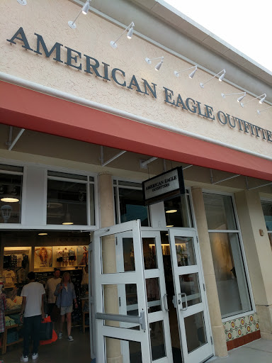 Clothing Store «AEO Factory Store», reviews and photos, 8200 Vineland Ave Suite 101, Orlando, FL 32821, USA