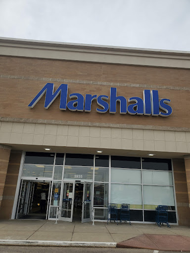 Department Store «Marshalls», reviews and photos, 5935 N Illinois St, Fairview Heights, IL 62208, USA