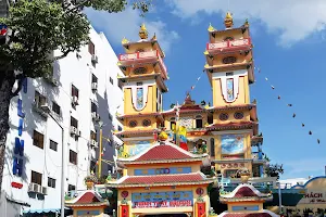 Saigon Cao Dai Temple image