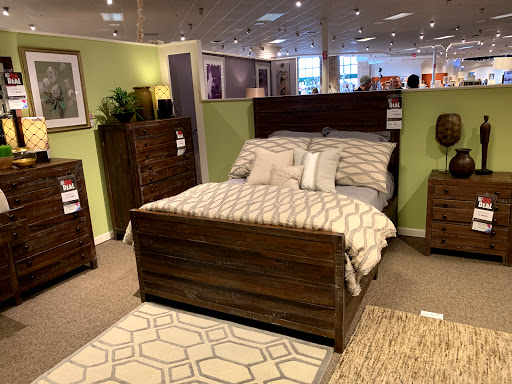 Furniture Store «Art Van Furniture - Traverse City», reviews and photos, 1775 Oak Hollow Dr, Traverse City, MI 49686, USA
