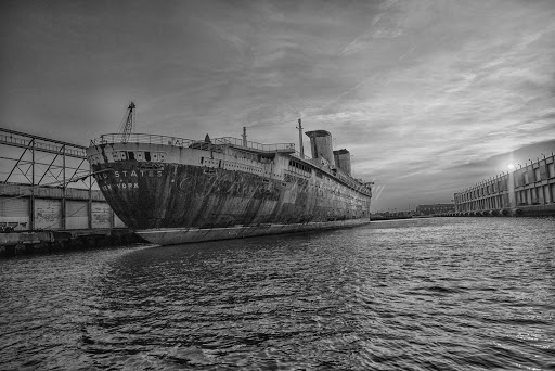 Historical Landmark «SS United States», reviews and photos, Pier 82, Philadelphia, PA 19148, USA