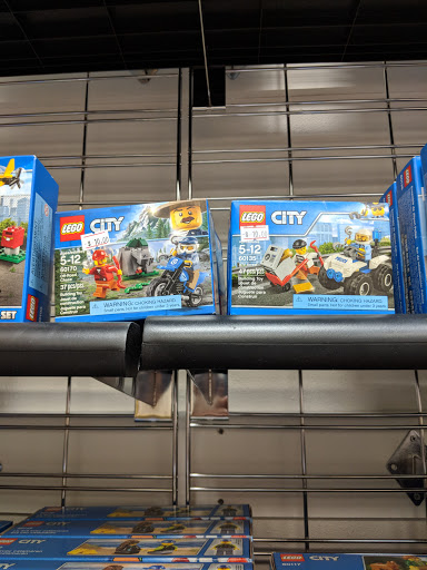 Toy Store «Bricks & Minifigs Portland», reviews and photos, 3040 NE Sandy Blvd, Portland, OR 97232, USA