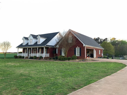 Roofing Contractor «J Key Roofing LLC», reviews and photos, 155 Bankers Blvd f300, Monroe, GA 30655, USA