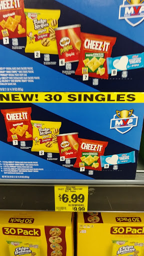 Grocery Store «Grocery Outlet Bargain Market», reviews and photos, 3566 W Shaw Ave, Fresno, CA 93711, USA