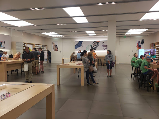 Computer Store «Apple Mall of America», reviews and photos, 132 South Avenue, Bloomington, MN 55425, USA