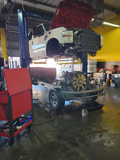 Auto Repair Shop «Meineke Car Care Center», reviews and photos, 2630 E Bell Rd #1, Phoenix, AZ 85032, USA