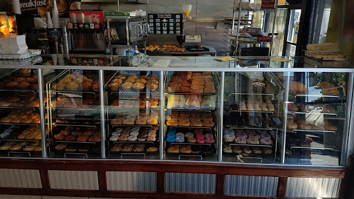 Donut Shop «Yum Yum Donuts», reviews and photos, 8139 W Manchester Ave, Playa Del Rey, CA 90293, USA