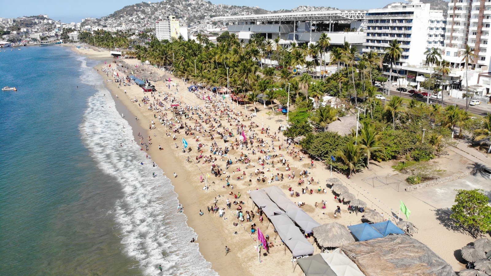 Playa Tamarindos'in fotoğrafı ve yerleşim