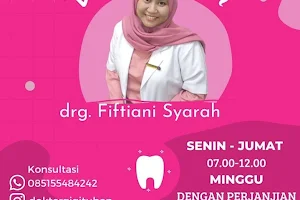 Praktek Dokter Gigi Di Tuban drg Fiftiani Syarah image