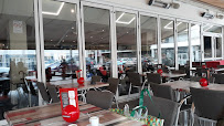 Atmosphère du Restaurant Brasserie de l'Hotel de Ville BHV à Pessac - n°16