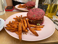 Hamburger végétarien du Restaurant végétalien Gurou à La Rochelle - n°1