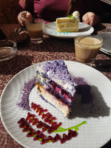 Cakes to take away in Donetsk